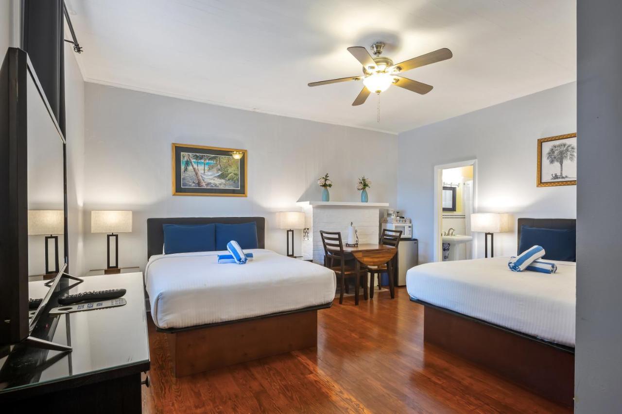 Kona Kai Oasis Bed & Breakfast Key West Exterior photo