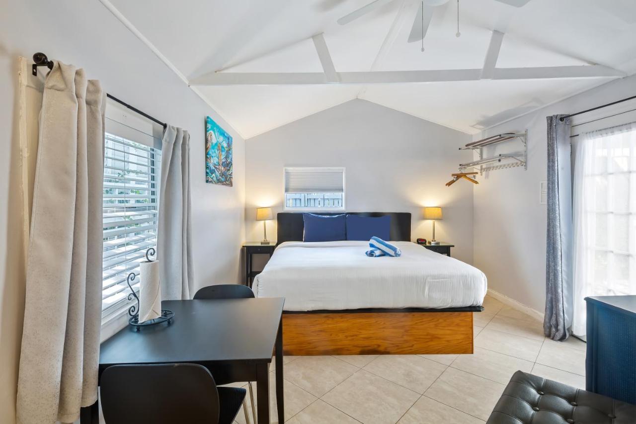 Kona Kai Oasis Bed & Breakfast Key West Exterior photo