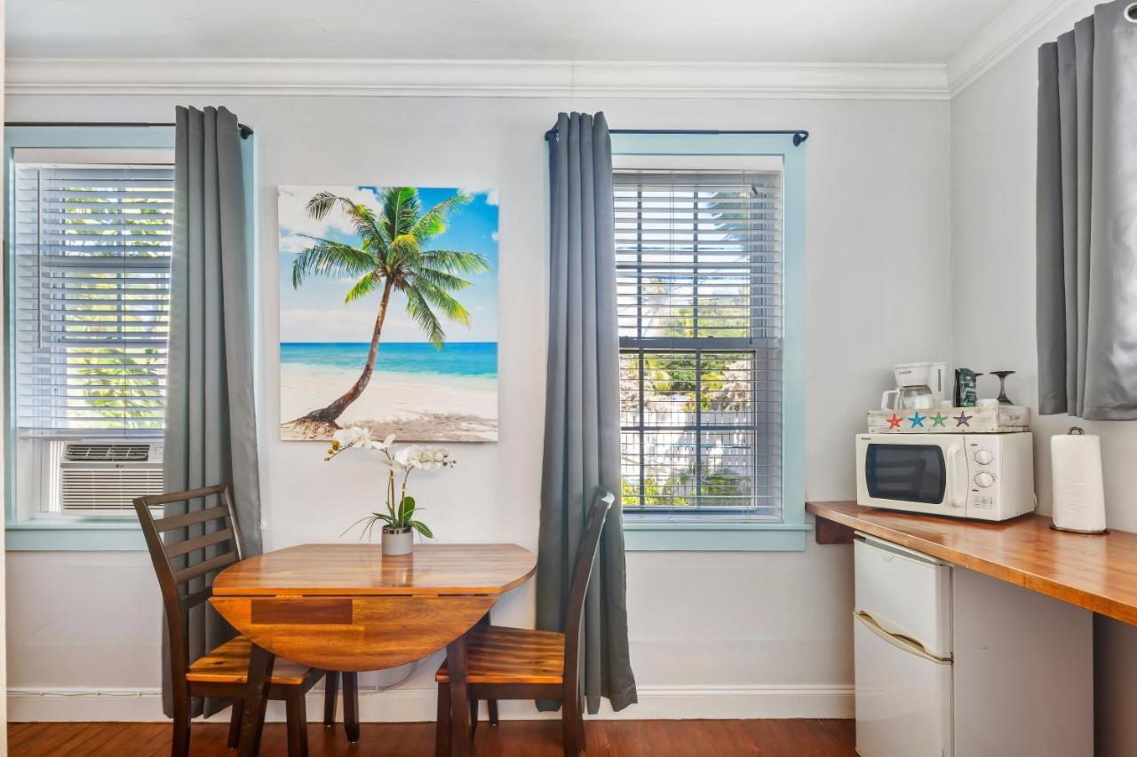 Kona Kai Oasis Bed & Breakfast Key West Exterior photo
